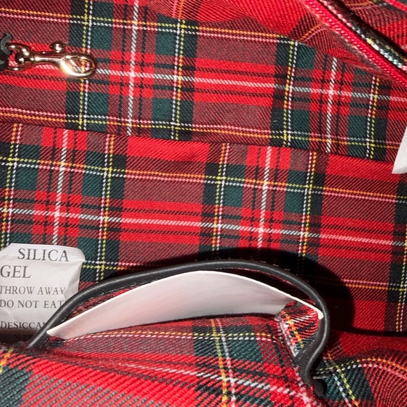 Dooney and Bourke 2009 Scottie Dog Bag. Tartan inside. NWOT. - Picture 10 of 13